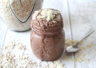 Cocoa Banana Overnight Oats